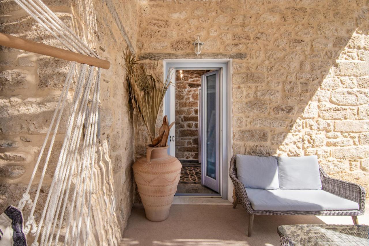 Terra E Sole Spa Suite Aegina Vathí 外观 照片
