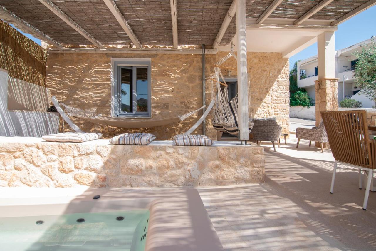 Terra E Sole Spa Suite Aegina Vathí 外观 照片