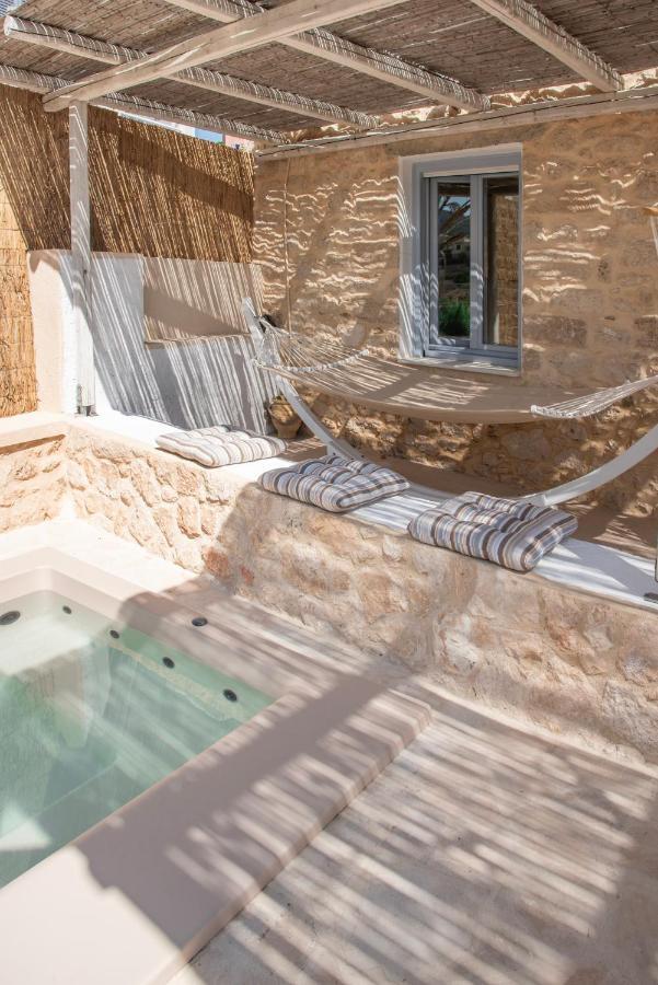 Terra E Sole Spa Suite Aegina Vathí 外观 照片