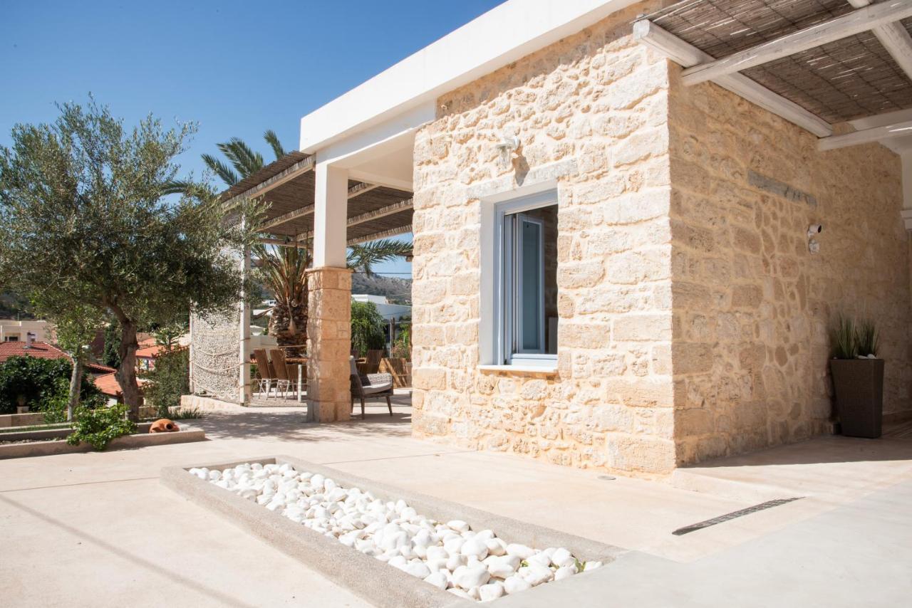 Terra E Sole Spa Suite Aegina Vathí 外观 照片