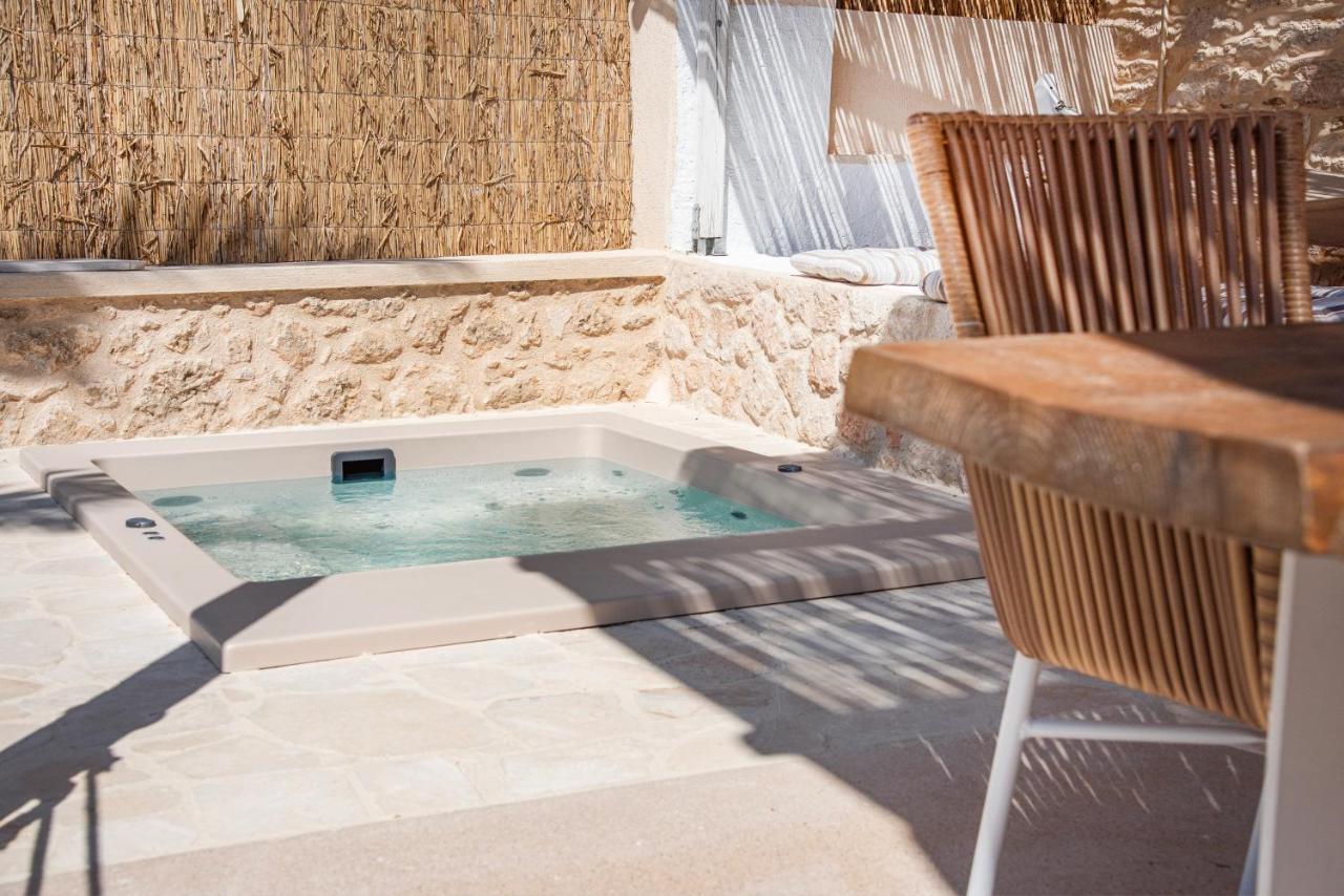 Terra E Sole Spa Suite Aegina Vathí 外观 照片