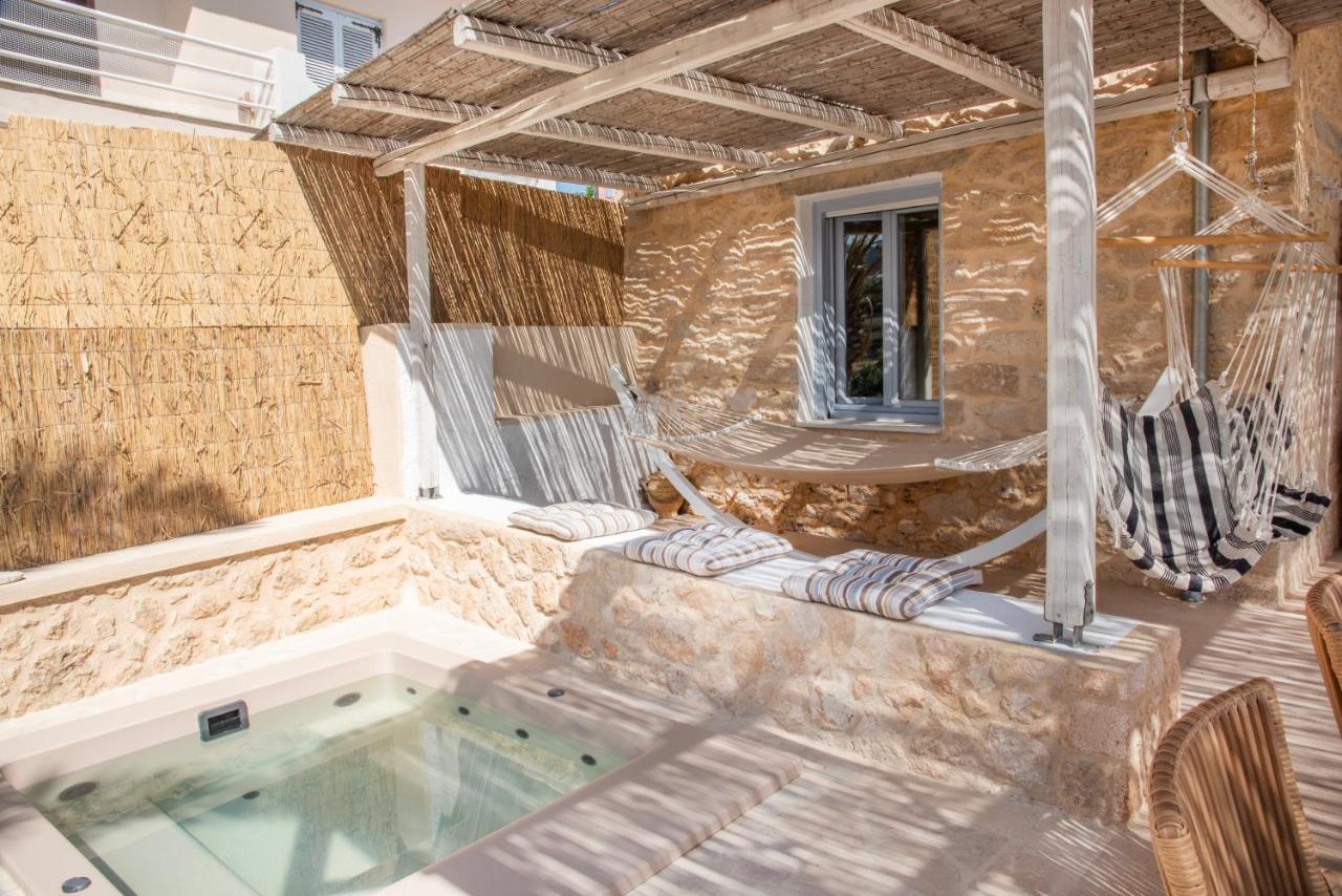 Terra E Sole Spa Suite Aegina Vathí 外观 照片